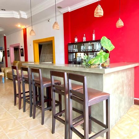 Vplus Hotel Siem Reap Buitenkant foto