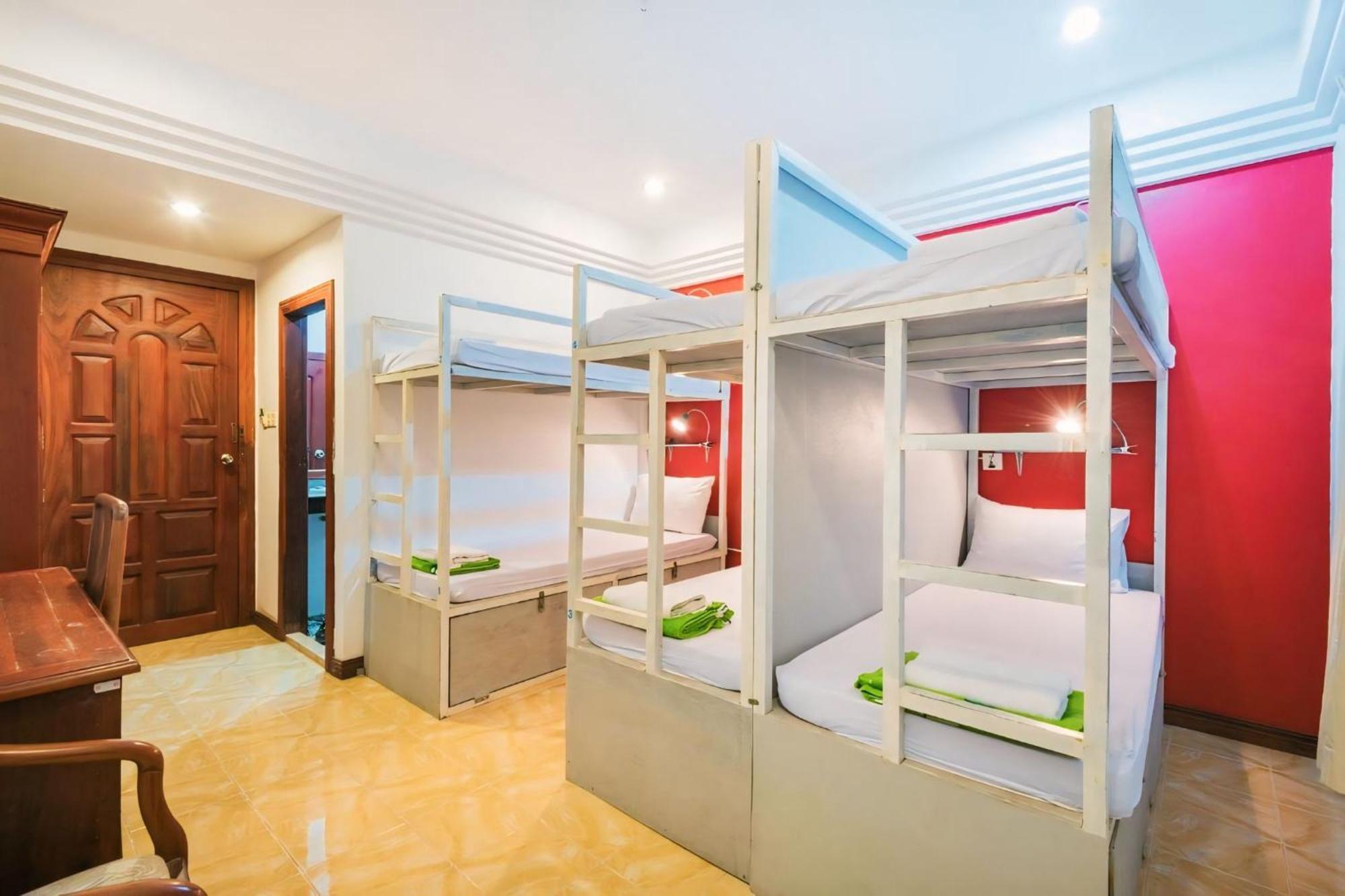 Vplus Hotel Siem Reap Buitenkant foto