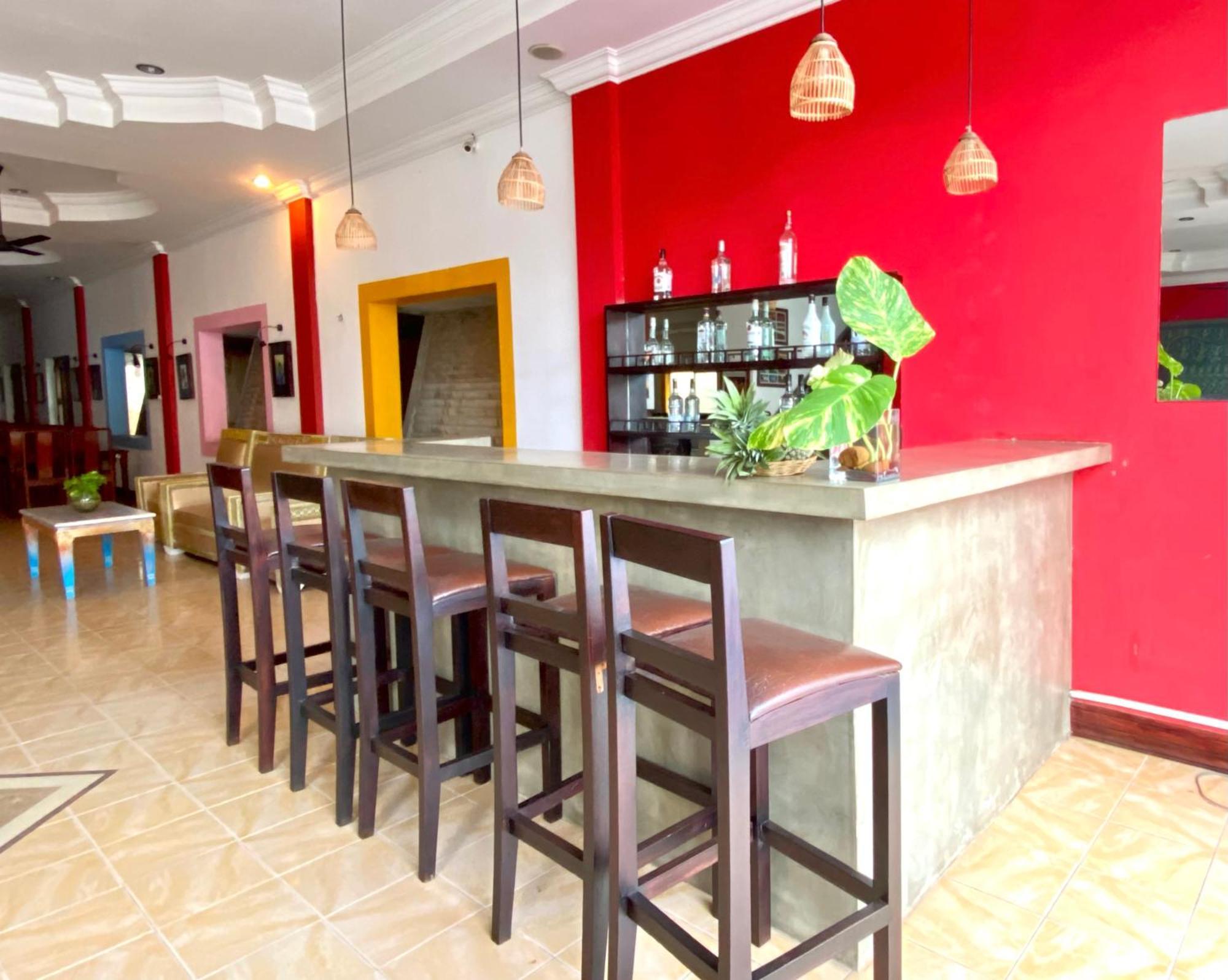 Vplus Hotel Siem Reap Buitenkant foto