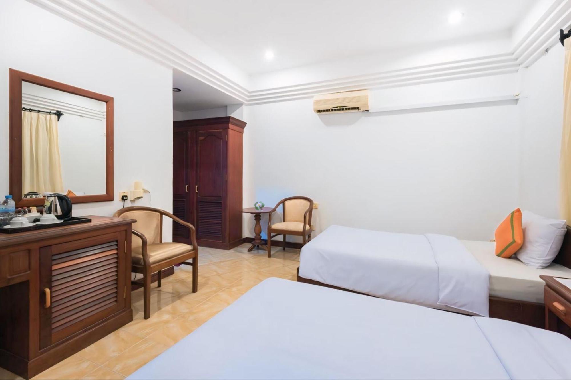 Vplus Hotel Siem Reap Buitenkant foto