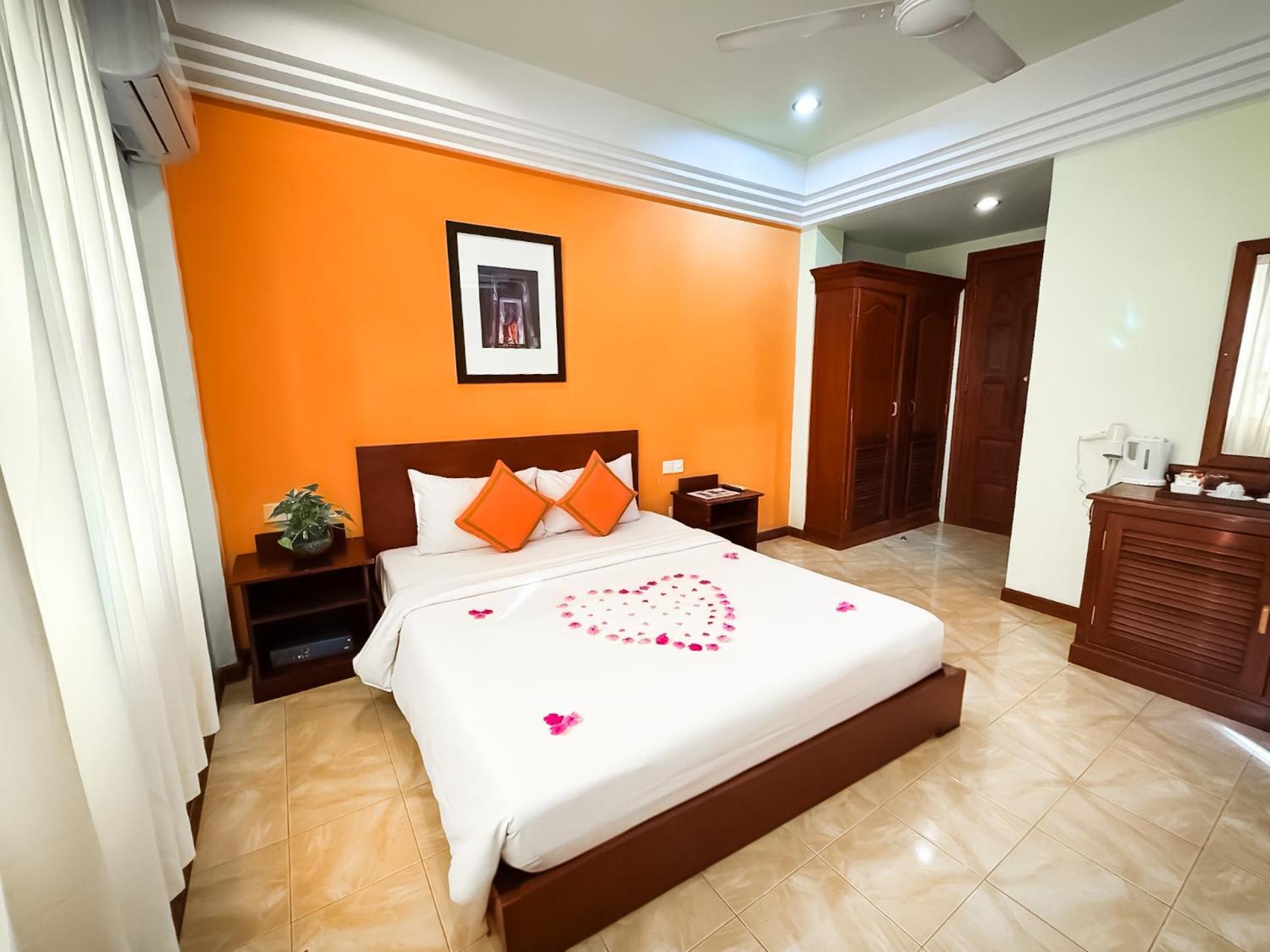 Vplus Hotel Siem Reap Buitenkant foto