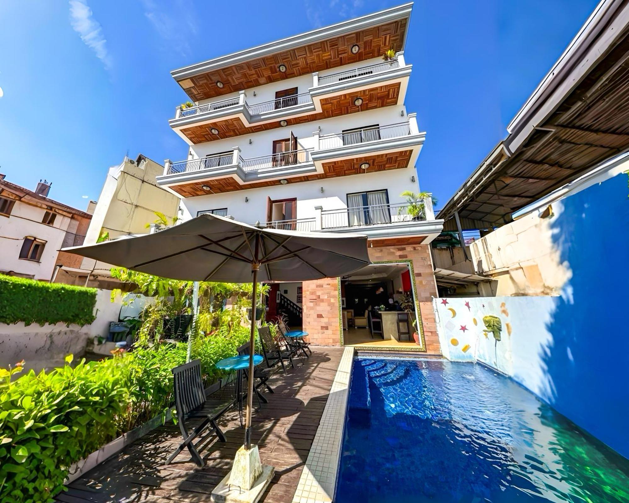 Vplus Hotel Siem Reap Buitenkant foto